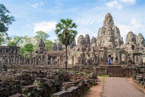 hotels near bayon temple